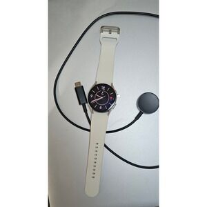 Samsung Galaxy Watch 6 40mm Gold Aluminum Case Cream Band Smartwatch SM-R930